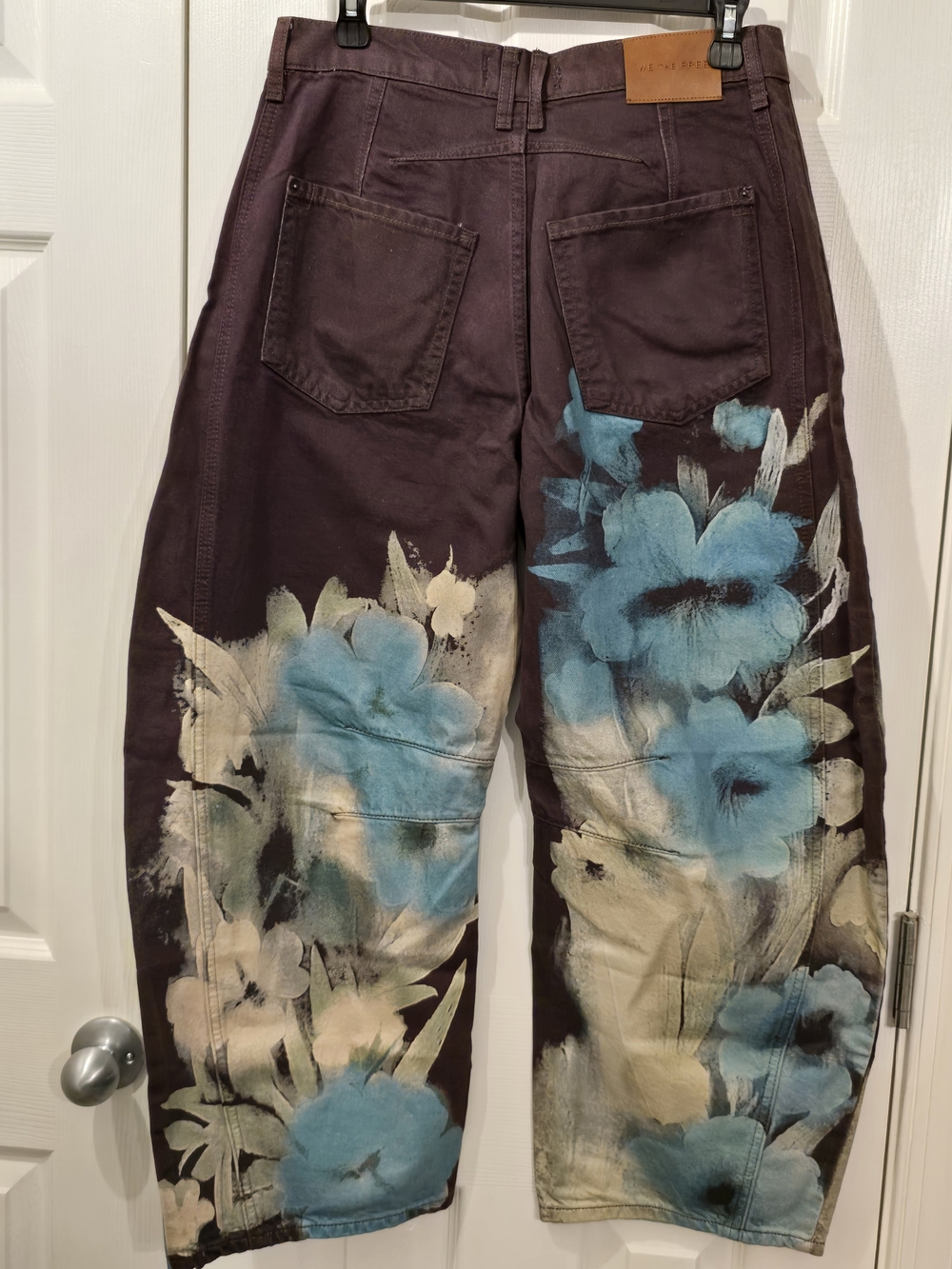 NWOT We The Free Wide-Leg Floral Painted Barrel Jeans - 27 - Picture 4 of 6